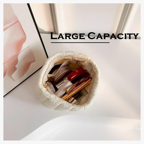 NEW Puffy Blush Ivory Pouch w/ Gold-Tone Hardware - Picture 3 of 5